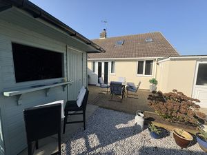 Photo 16- click for photo gallery